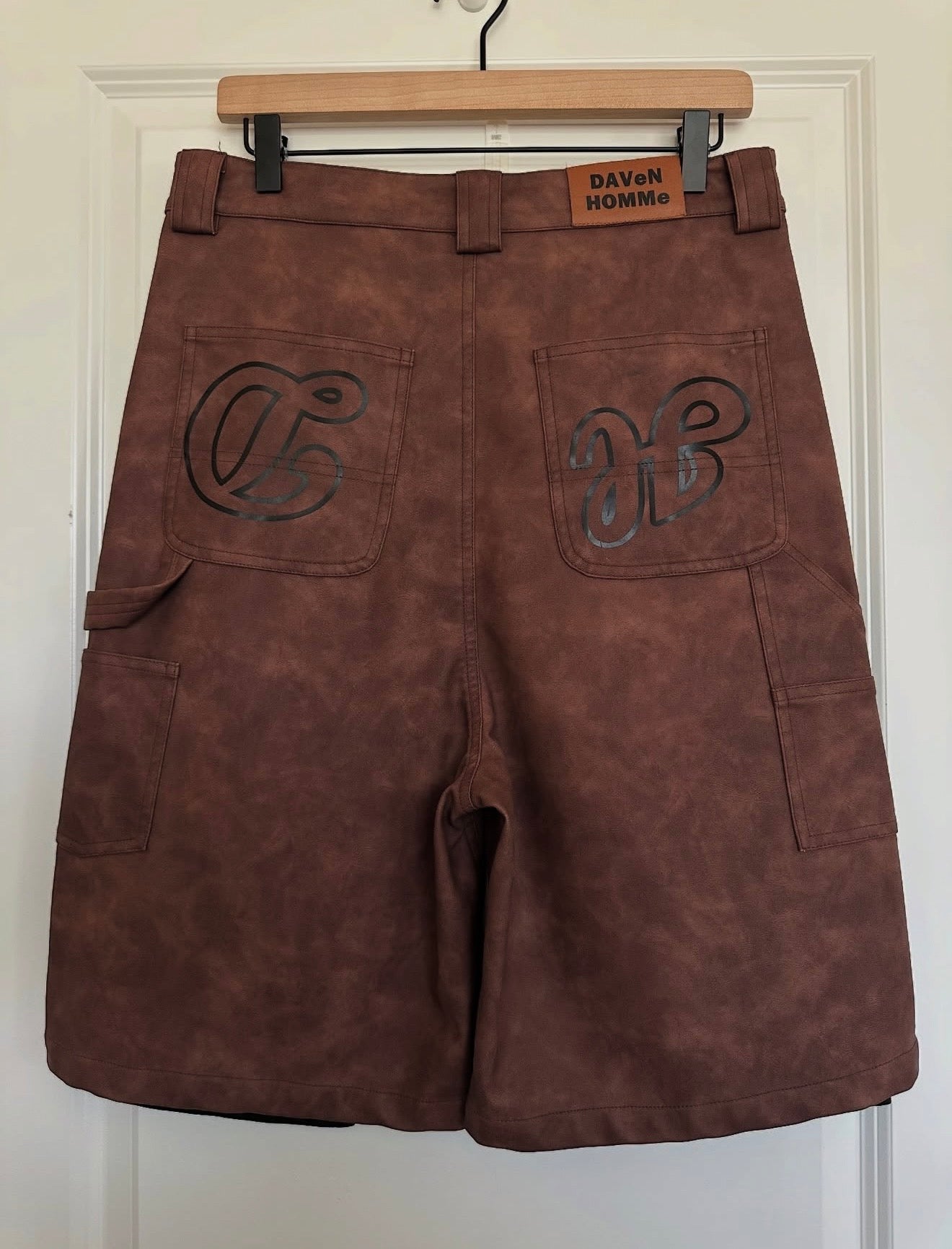 RIZ LEATHER SHORTS DROPPING
