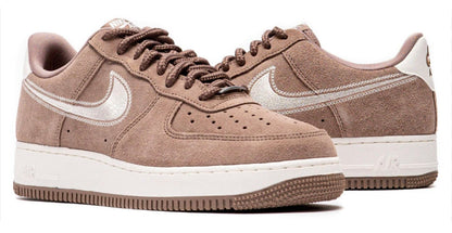 Nike Air Force 1'07 LV8