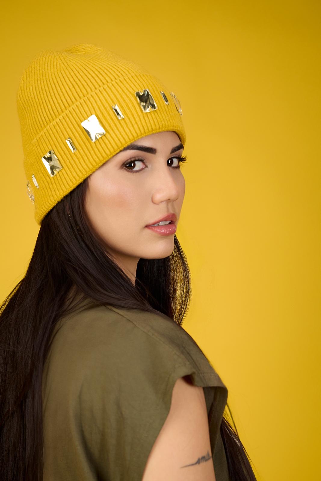 Yelow winter hat with rhinestone