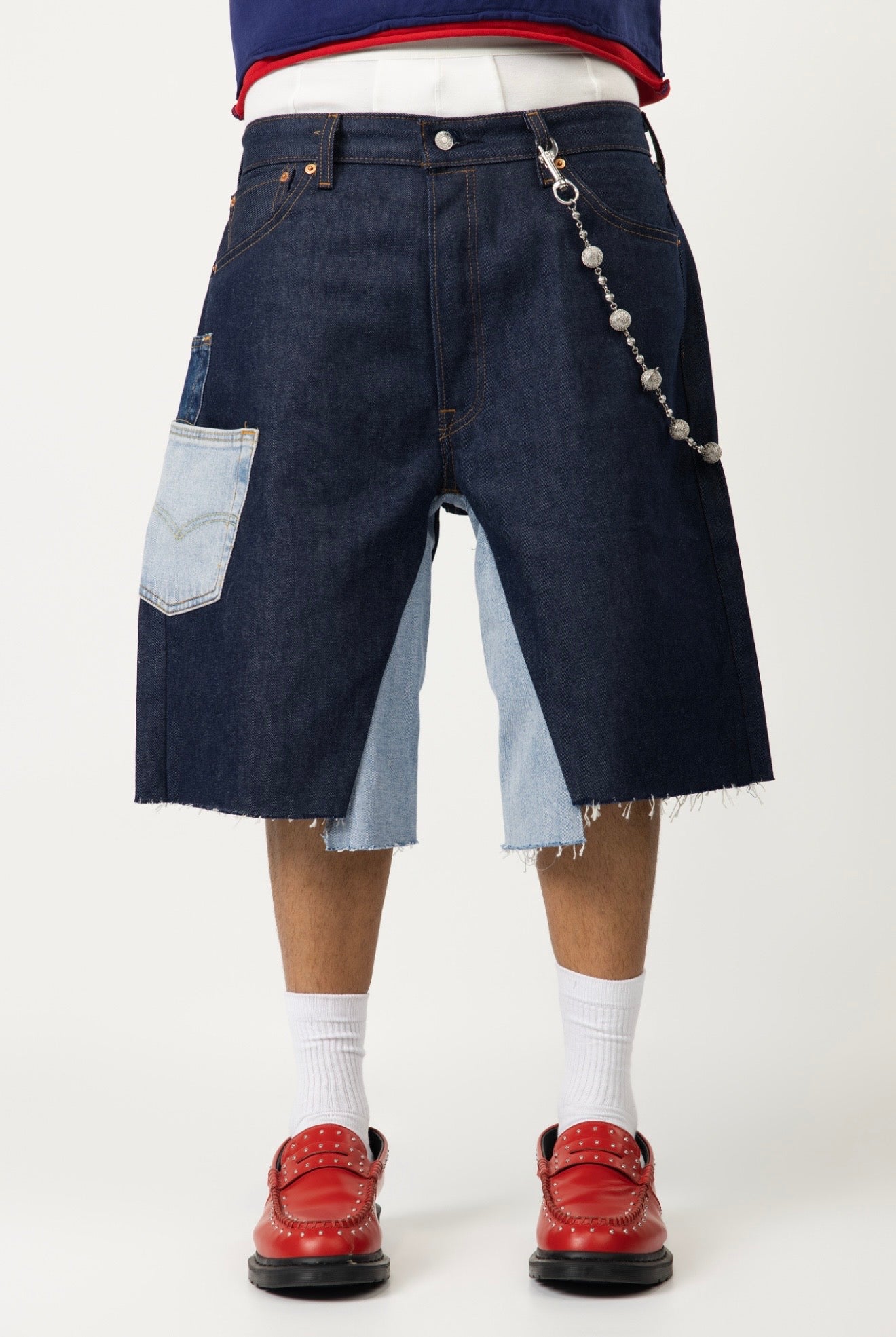 Short denim con diseños en otra mezclilla