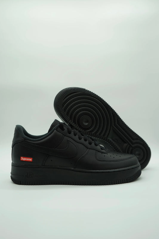 Nike Men's Air Force 1 Low Supreme
Black Shoes