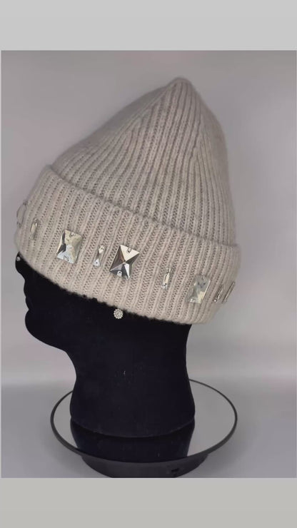 Off white Winter Hat with Rhinestone